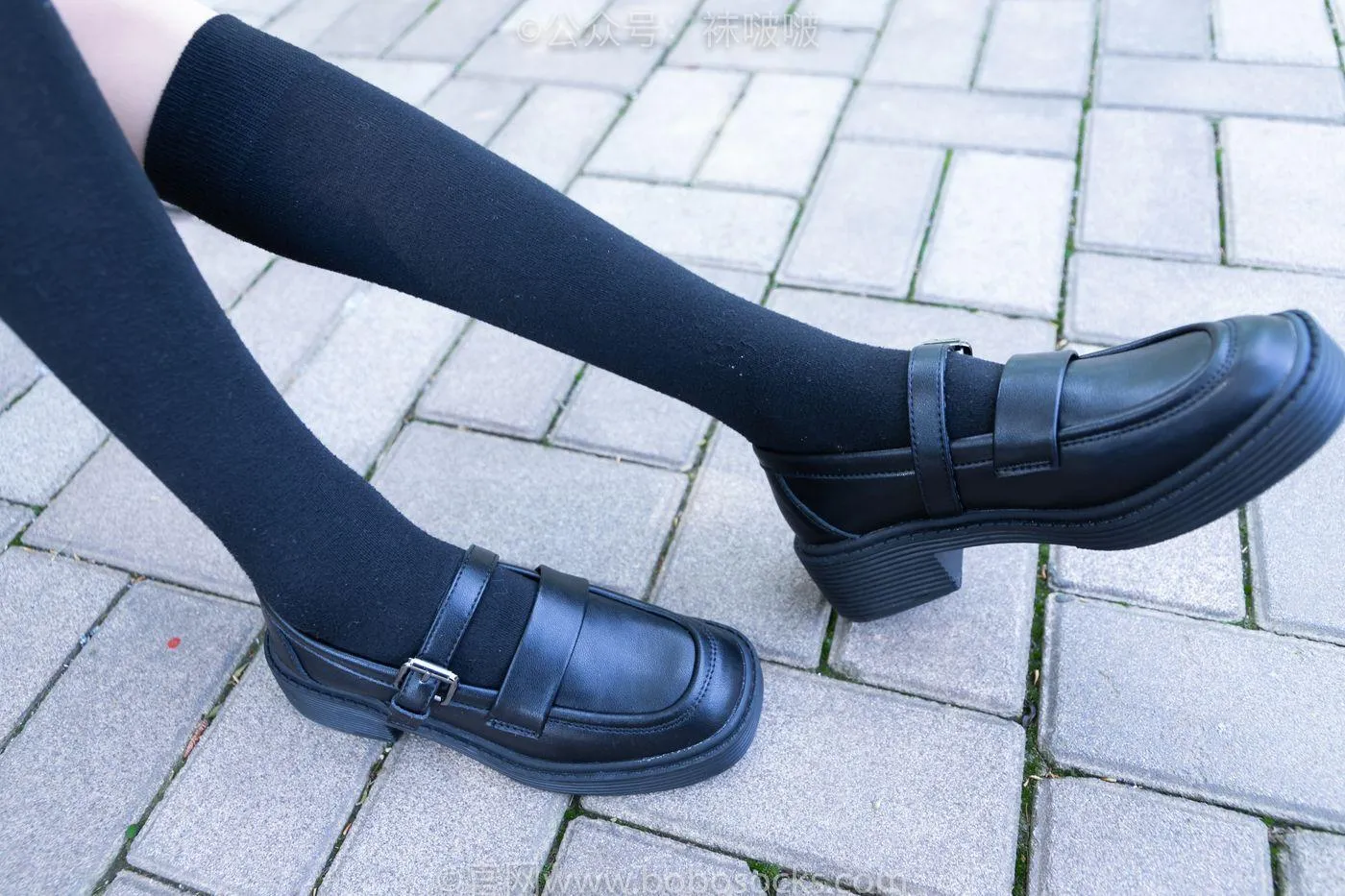 [BoBoSocks袜啵啵]NO.007 稚予-JK制服、皮鞋、黑色中筒棉袜、肉丝 [143P]插图4